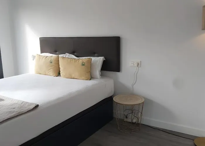 Del Parque Flats Urban Corner Apartment *